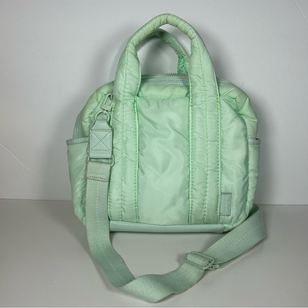 Isaac Mizrahi Puffy Crossbody Turquois Duffel  Bag With Lots Of Packets